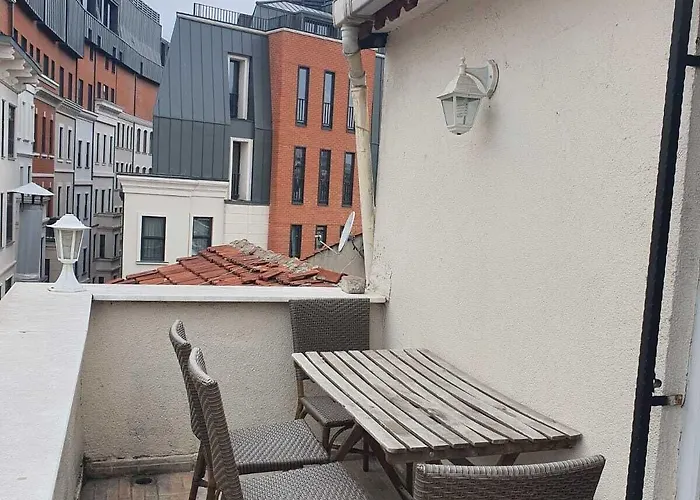 Lemon מלון דירות 3*