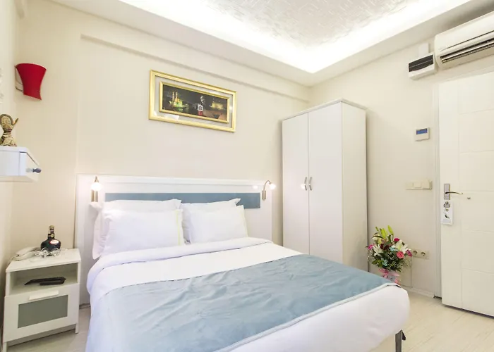 Lemon מלון דירות 3*