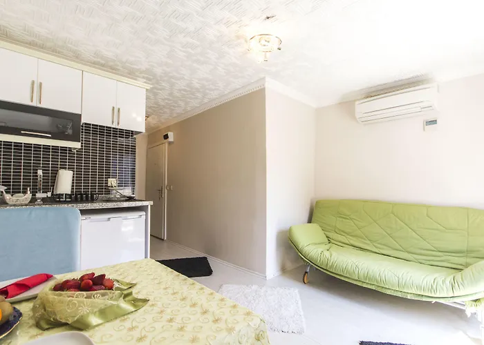 Lemon מלון דירות 3*